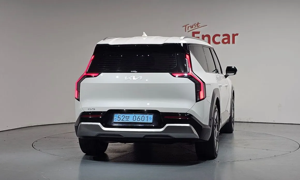 Kia EV9 2024 из KR, фото 3