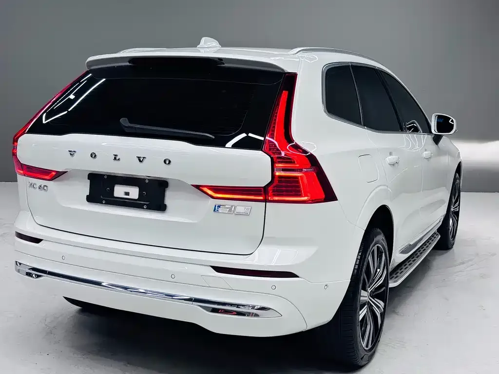 Volvo XC60 PHEV 2023 из CN, фото 7