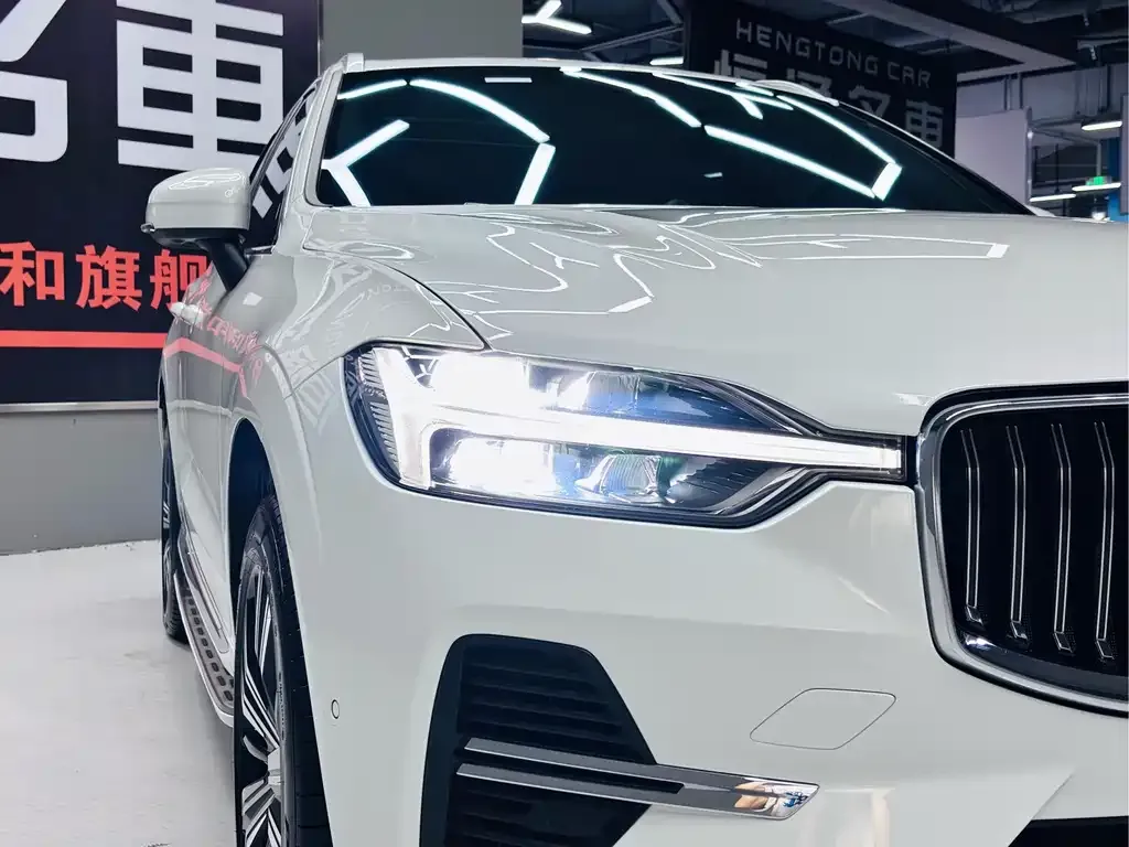 Volvo XC60 PHEV 2023 из CN, фото 4