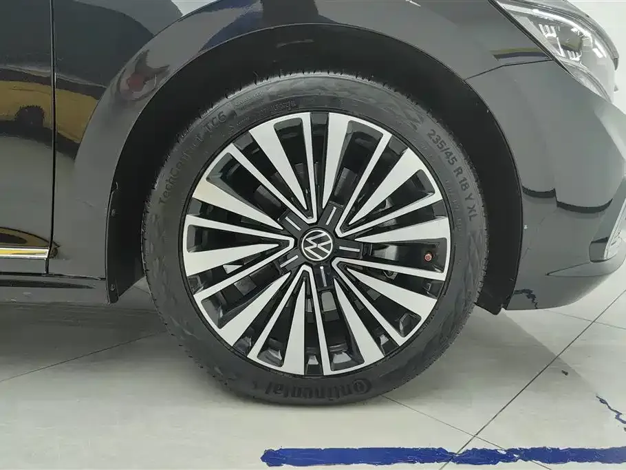 Volkswagen Passat — фото 9