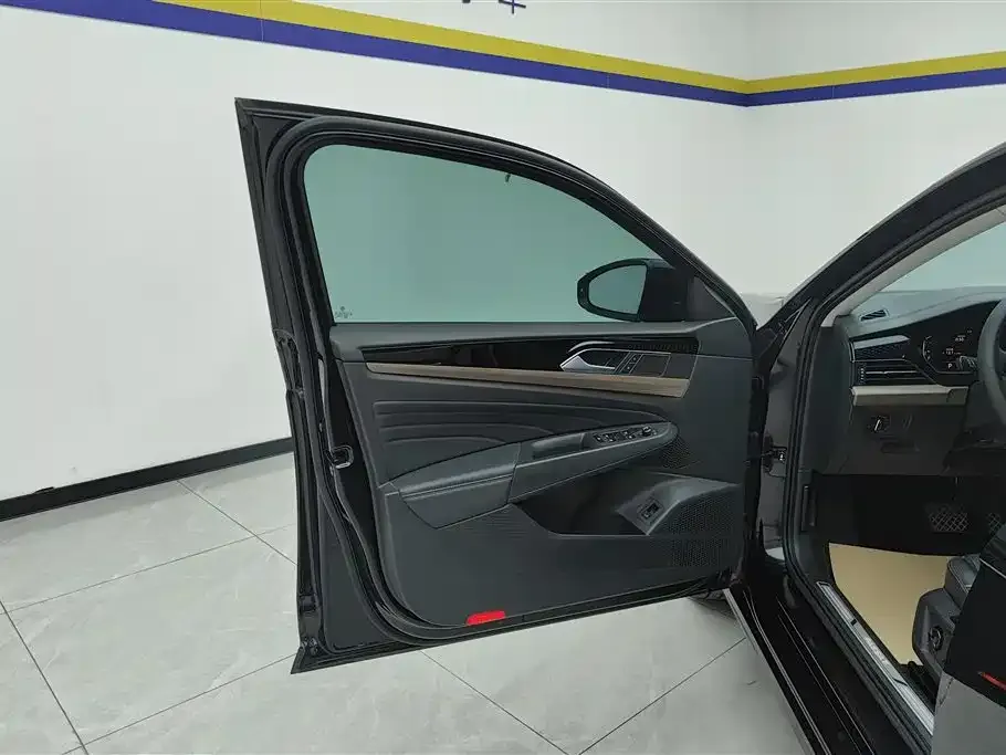 Volkswagen Passat — фото 4