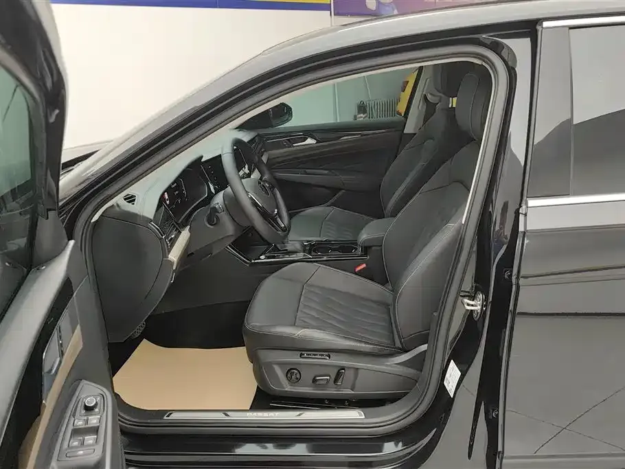 Volkswagen Passat — фото 6