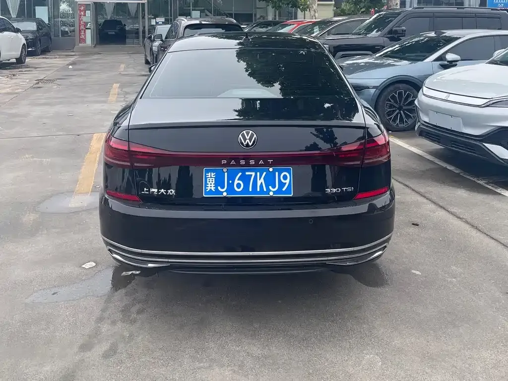 Volkswagen Passat — фото 5