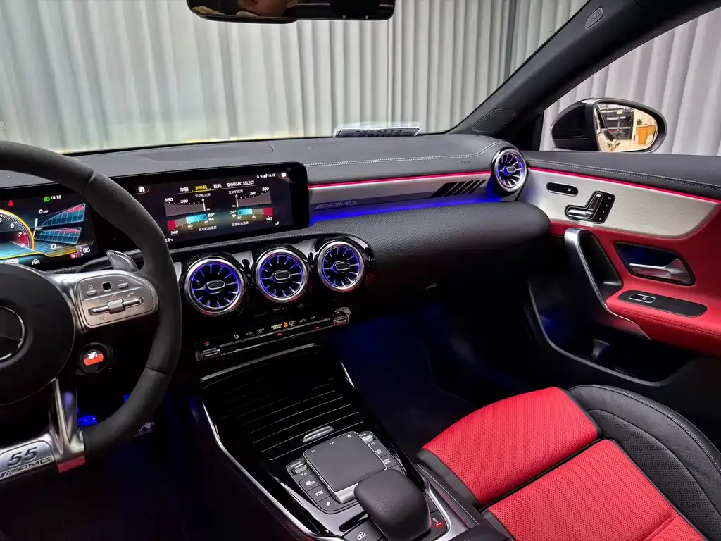 Mercedes-Benz CLA AMG — фото 9