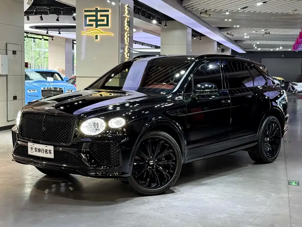 Bentley Bentayga — фото 1