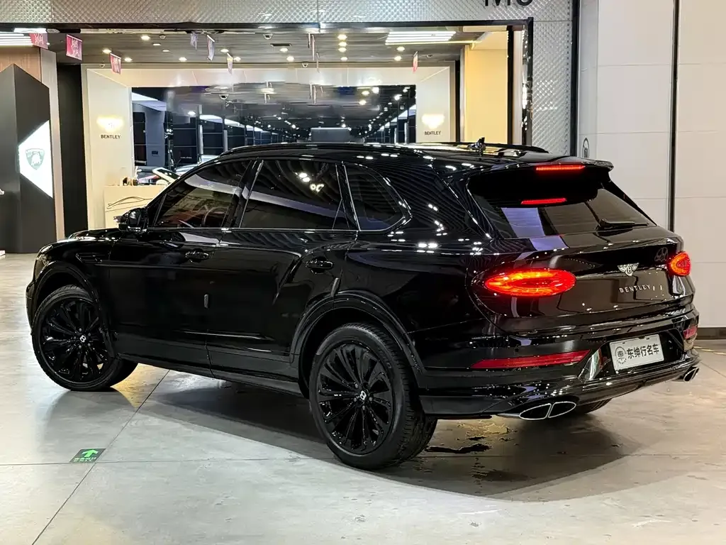 Bentley Bentayga — фото 7