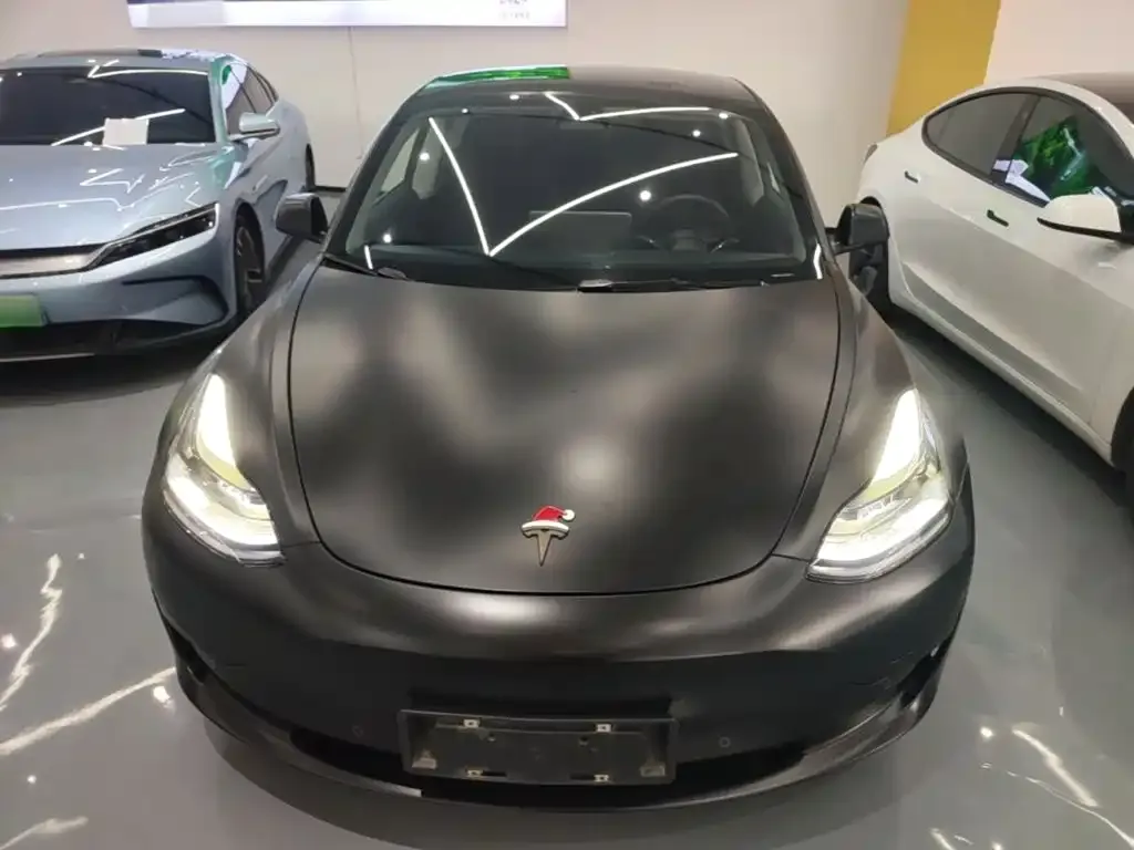 Tesla Model 3 — фото 5