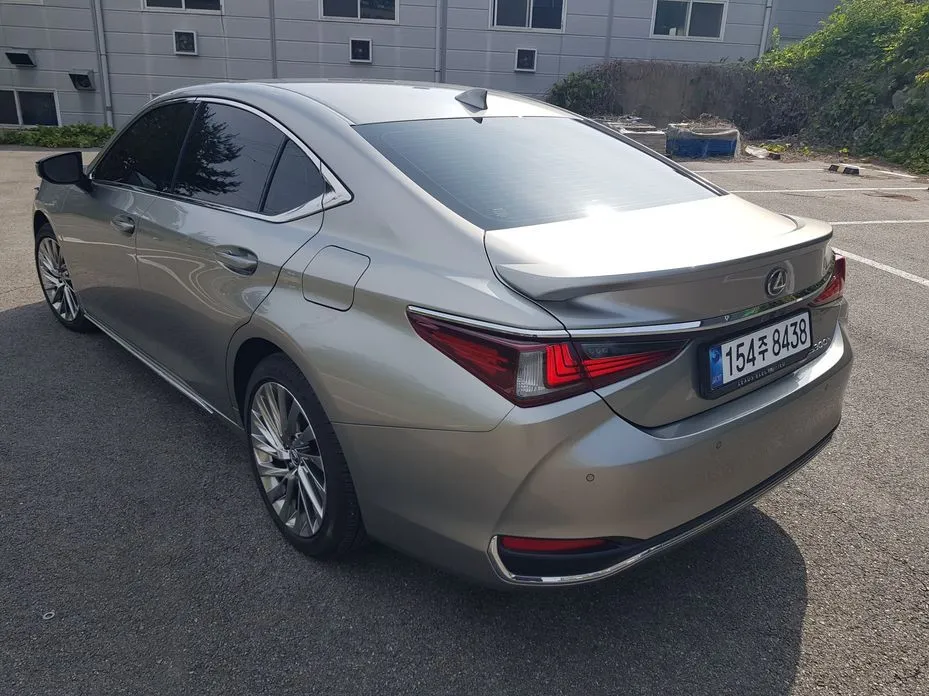 Lexus ES 2026 из KR, фото 5