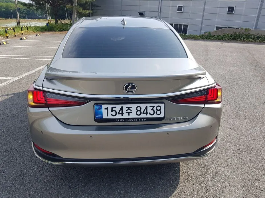 Lexus ES 2026 из KR, фото 8