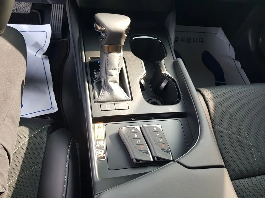Lexus ES 2026 из KR, фото 6