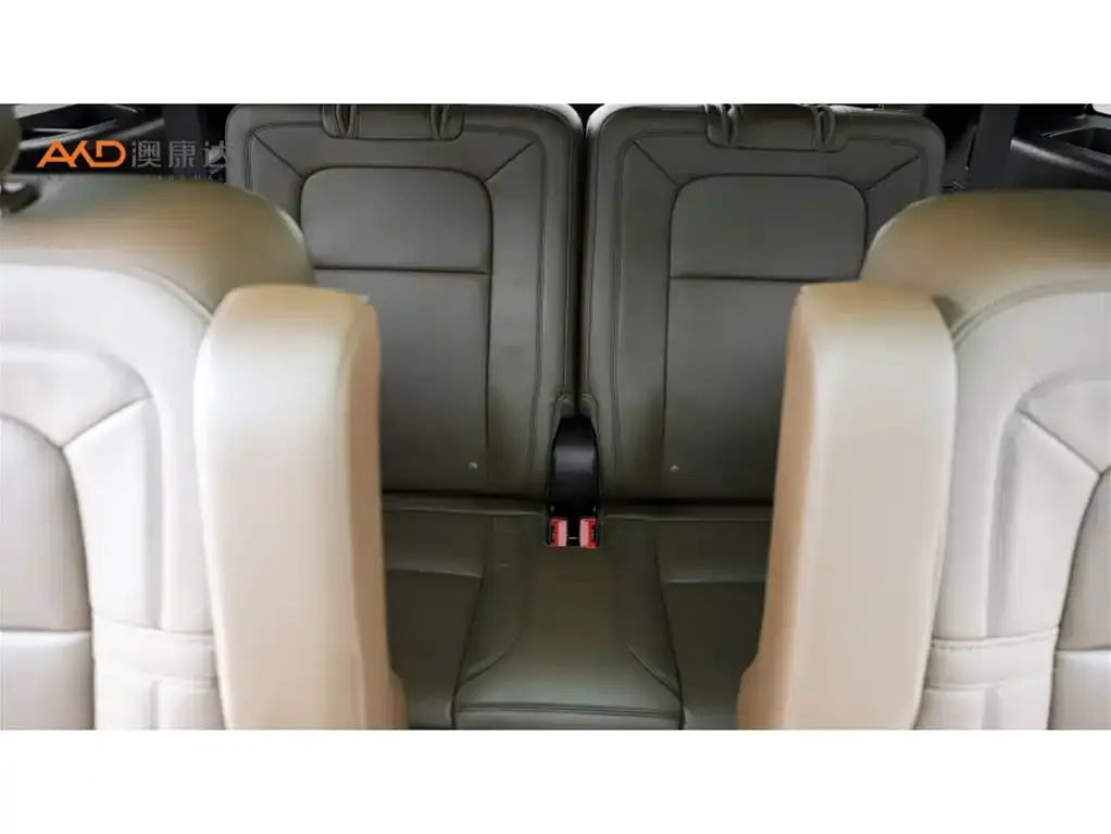Lincoln Aviator — фото 10