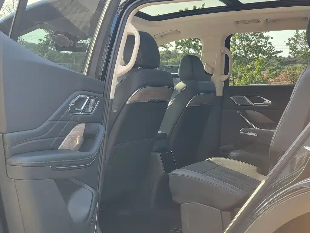 Hongqi HS7 2024 из CN, фото 4