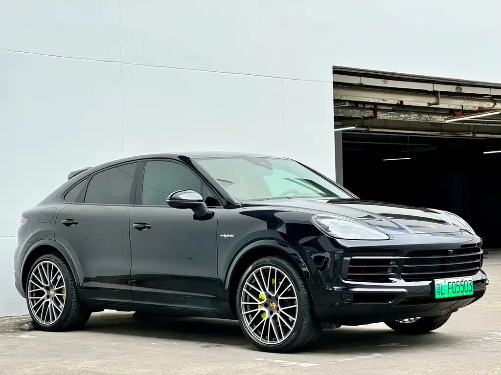 Porsche Cayenne Hybrid — фото 9