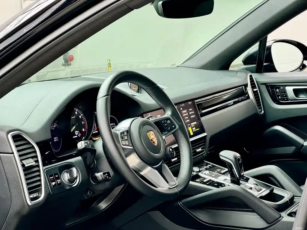 Porsche Cayenne Hybrid — фото 3