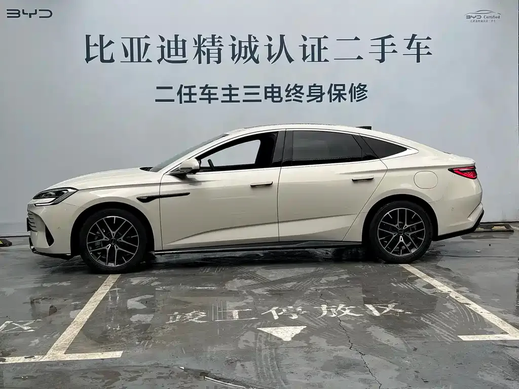 BYD Seal 07 DM-i — фото 3
