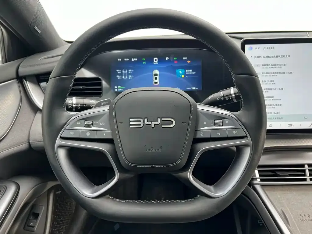 BYD Seal 07 DM-i — фото 7