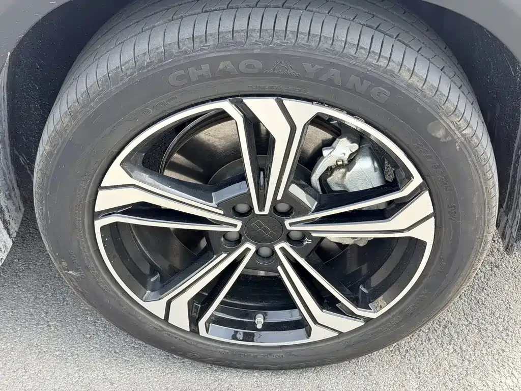 Geely Galaxy L7 — фото 9