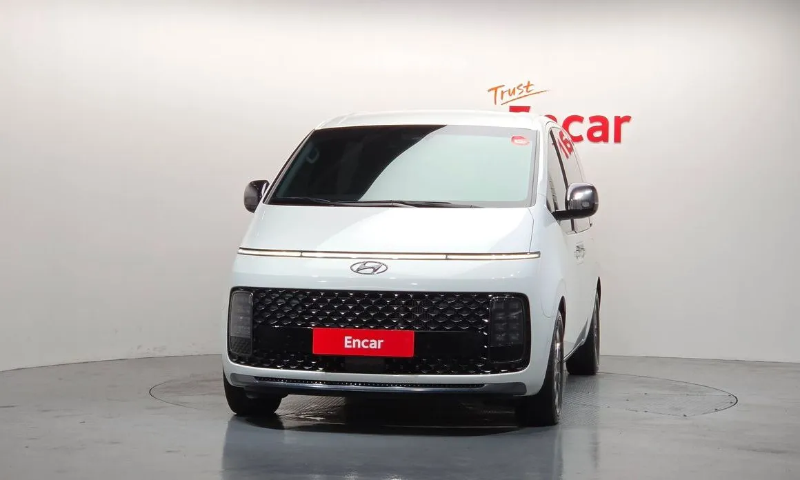 Hyundai Staria 2023 из KR, фото 2
