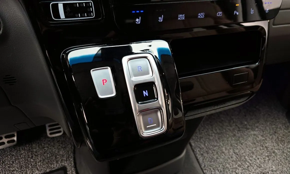 Hyundai Staria 2023 из KR, фото 6