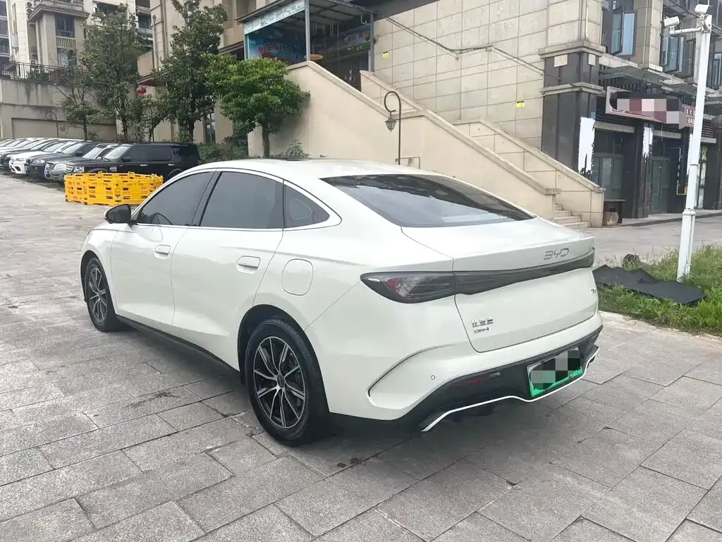 BYD Seal 06 — фото 10