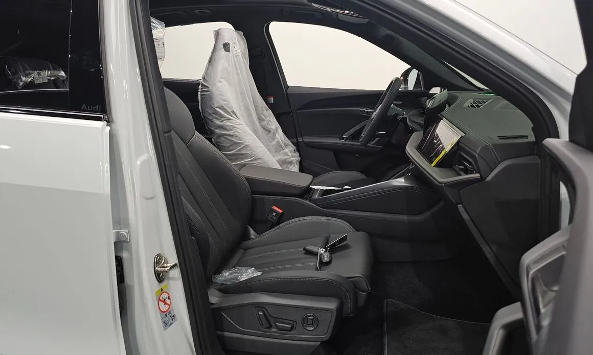Audi Q5 2025 из KR, фото 4