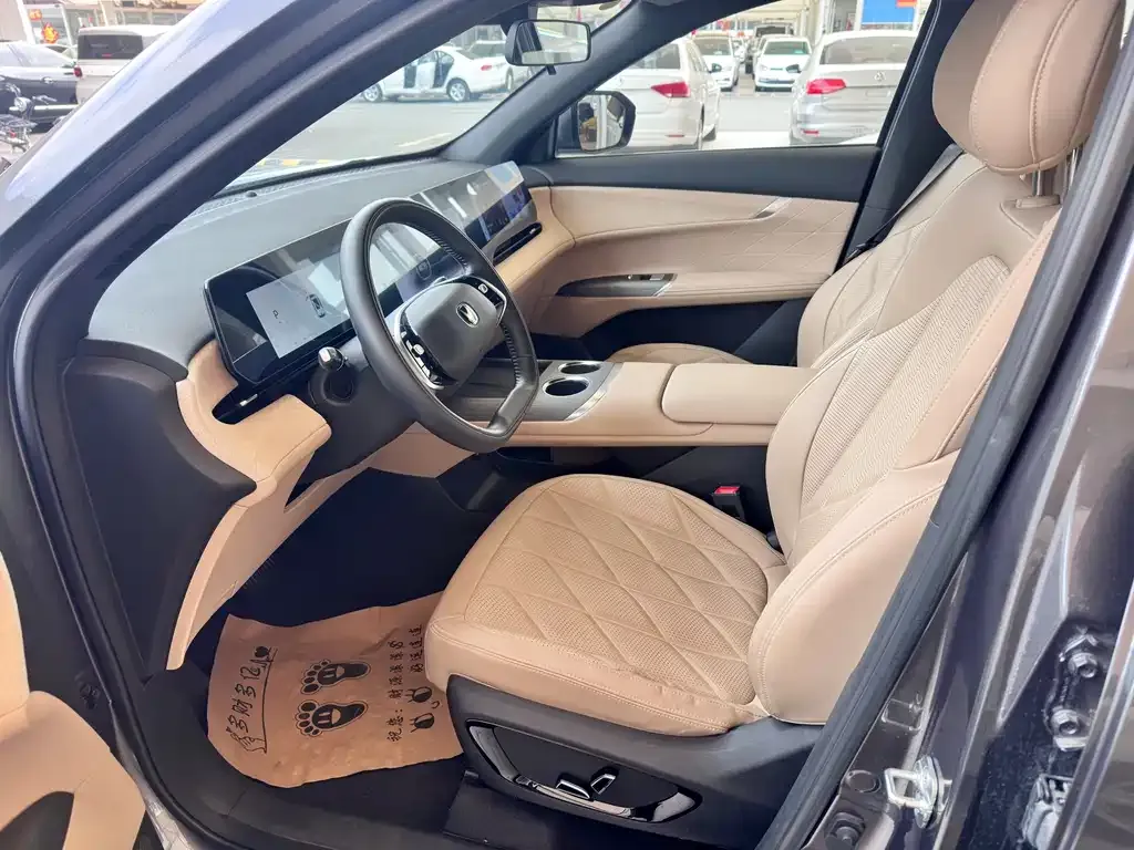 Changan CS75PLUS — фото 10