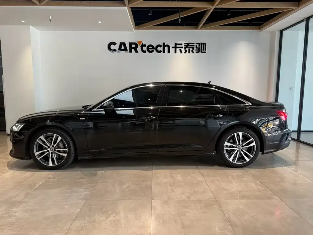 Audi A6L 2021 из CN, фото 6