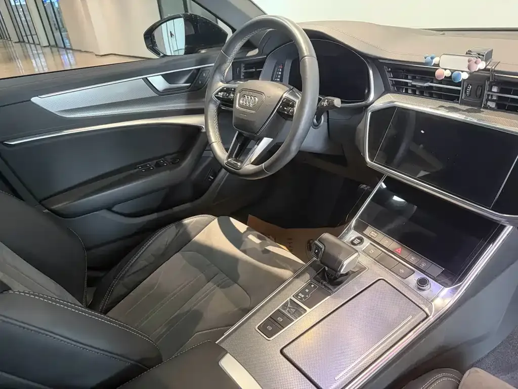 Audi A6L 2021 из CN, фото 2