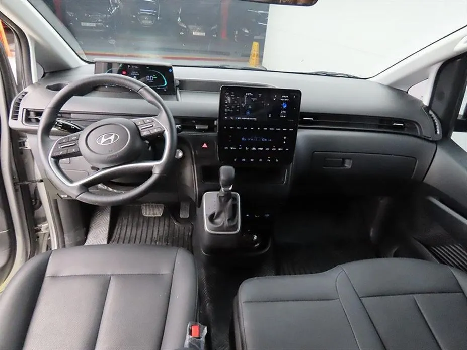 Hyundai Staria 2025 из KR, фото 10