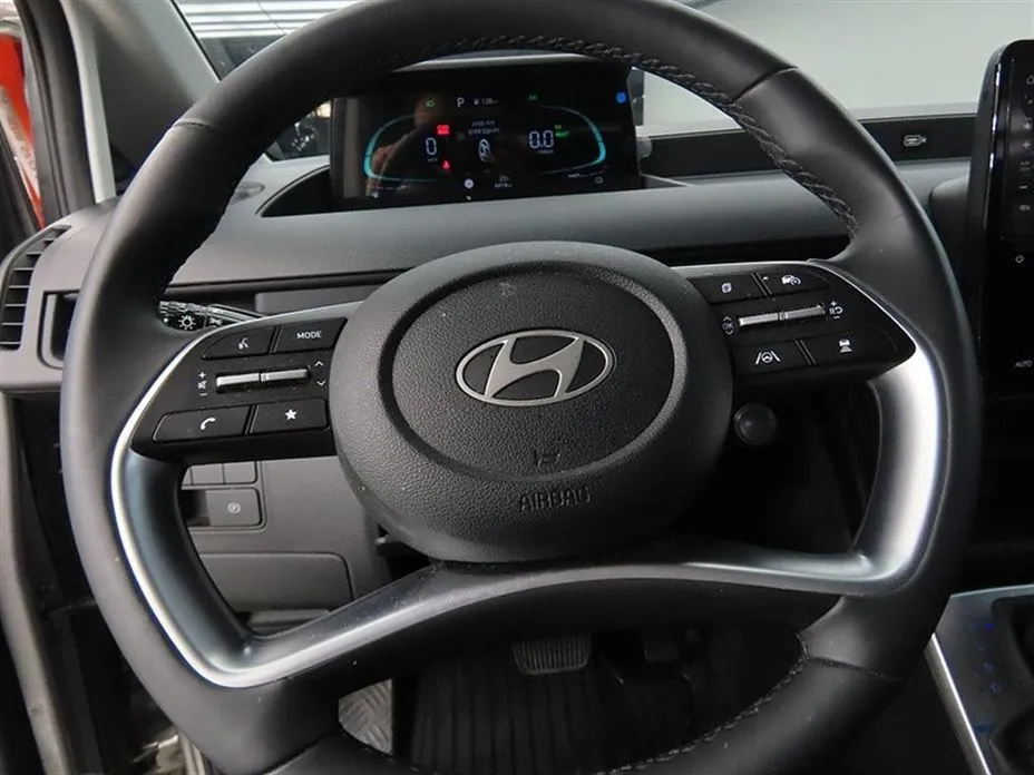 Hyundai Staria 2025 из KR, фото 5