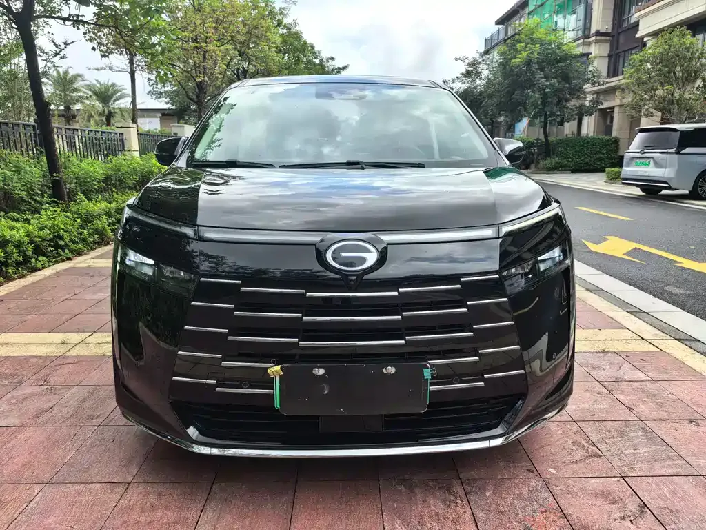 GAC Motor 传祺E8 PHEV — фото 1