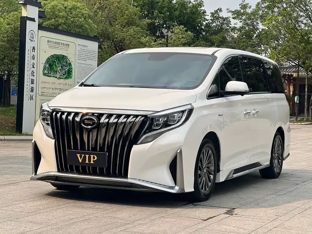 GAC Motor Trumpchi M8 — фото 1