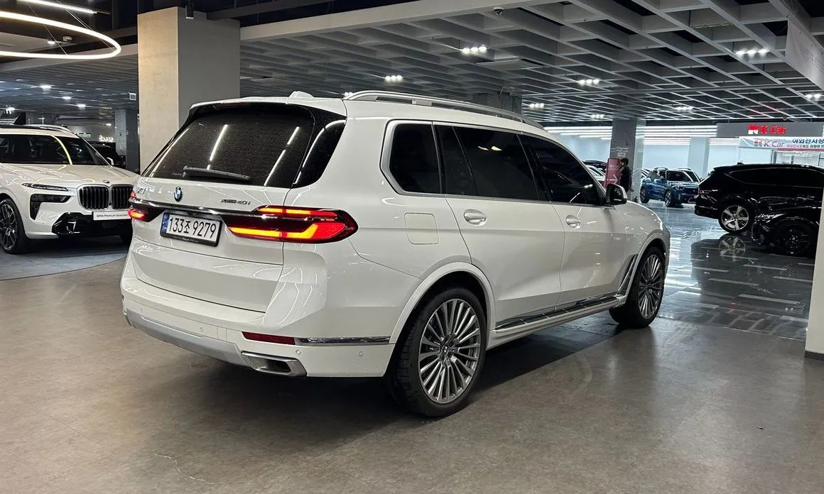 BMW X7 — фото 7