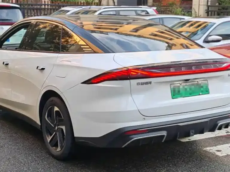 Geely Galaxy L6 2024 из CN, фото 9