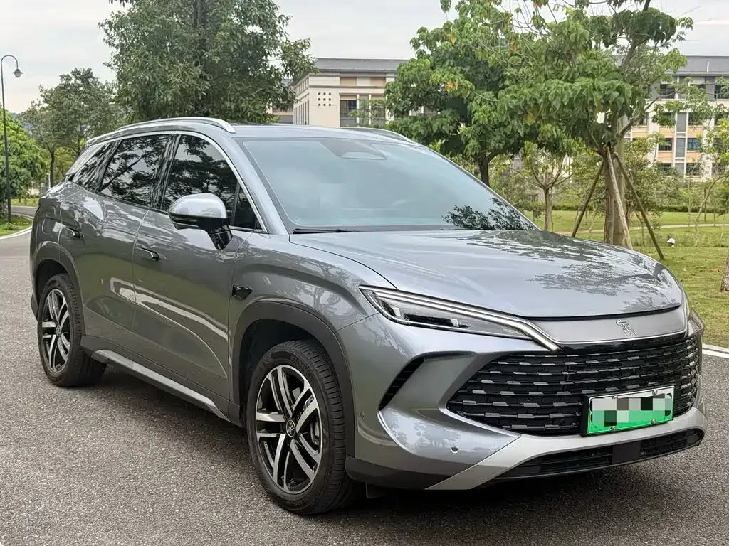 BYD L DM-i — фото 6