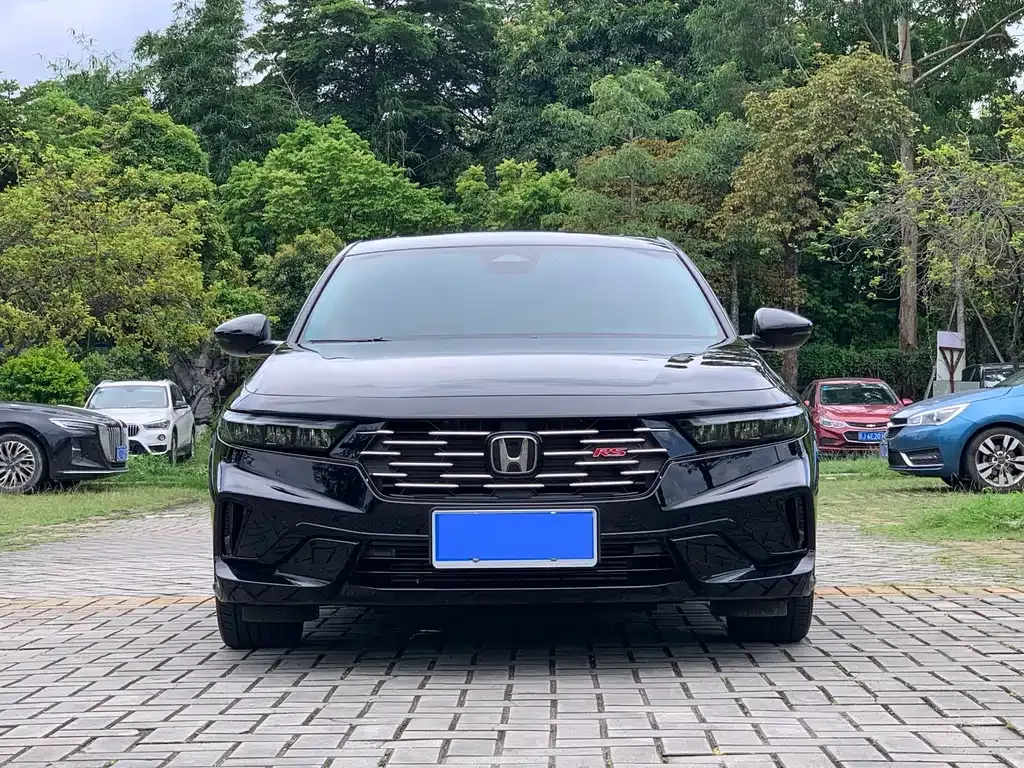 Honda Accord — фото 8