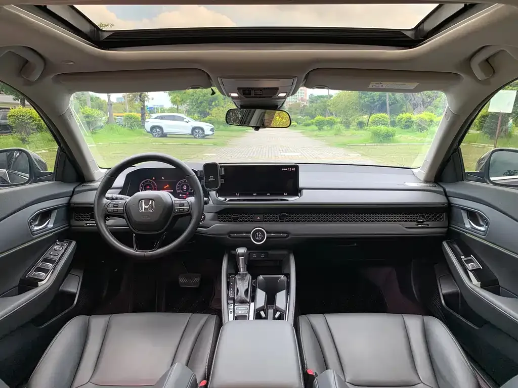 Honda Accord — фото 2