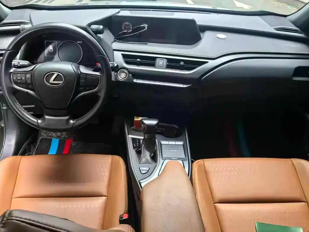 Lexus UX 2021 из CN, фото 4