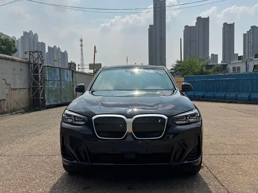 BMW iX3 2024 из CN, фото 4