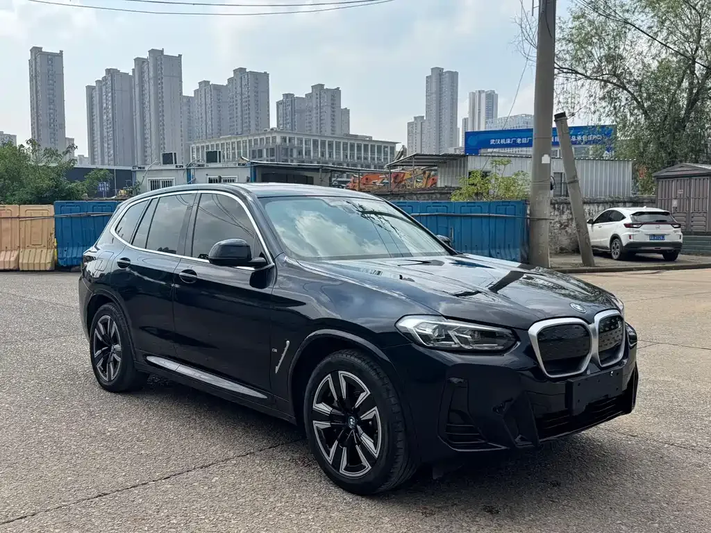 BMW iX3 2024 из CN, фото 7