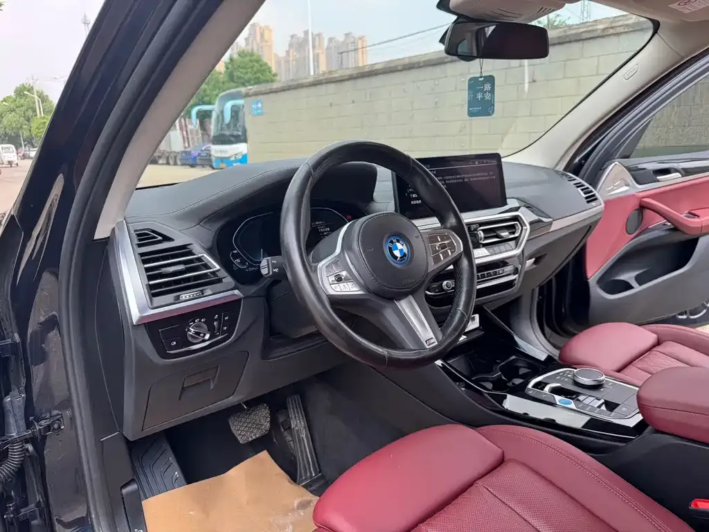 BMW iX3 2024 из CN, фото 9