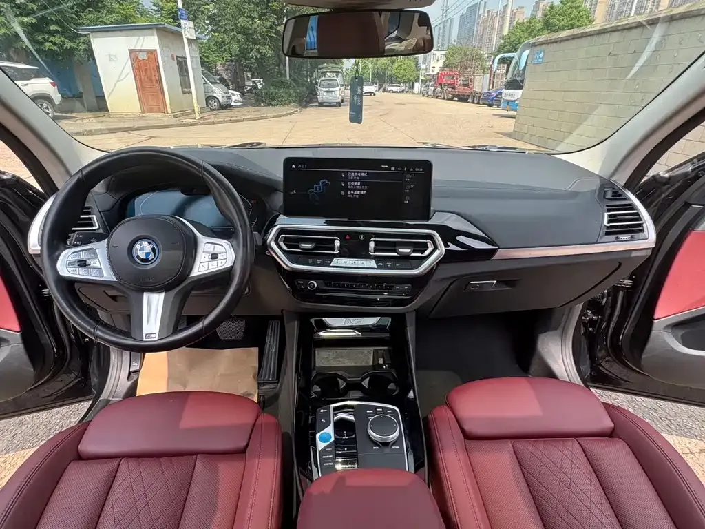 BMW iX3 2024 из CN, фото 3