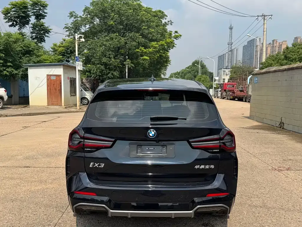 BMW iX3 2024 из CN, фото 8