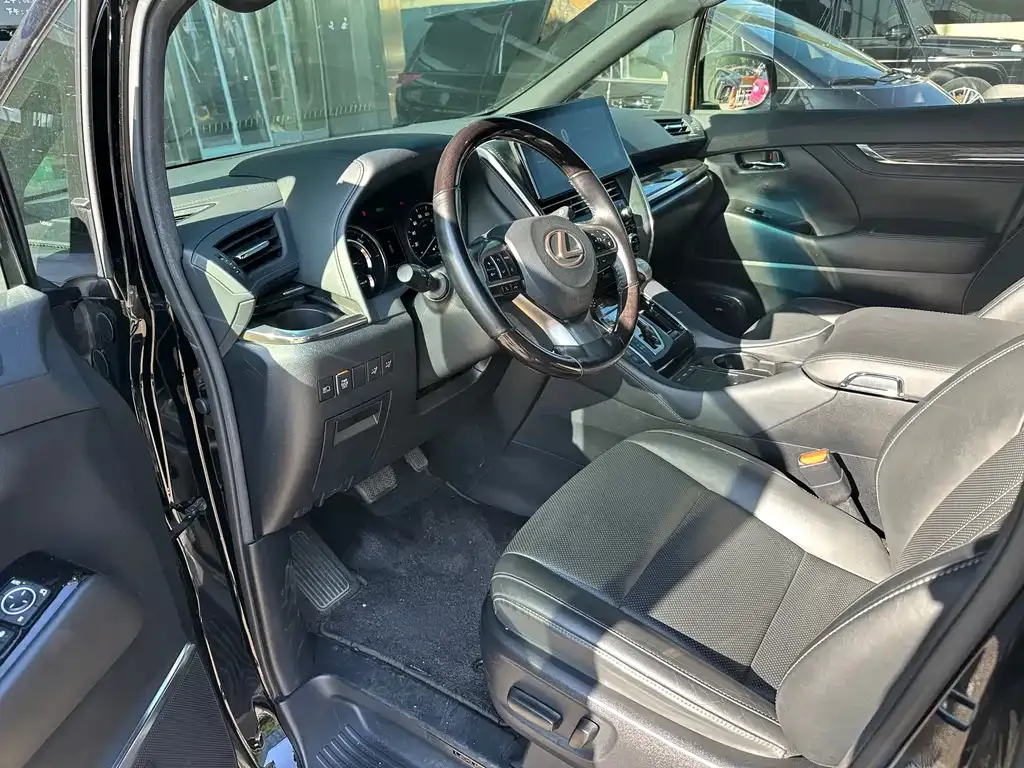 Lexus LM 2021 из CN, фото 6