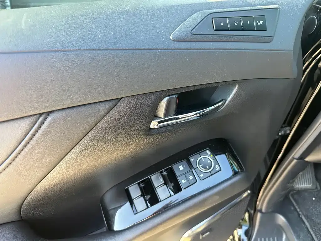 Lexus LM 2021 из CN, фото 3