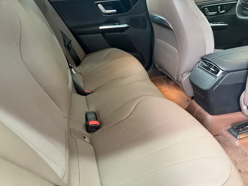 Mercedes-Benz EQE SUV — фото 2