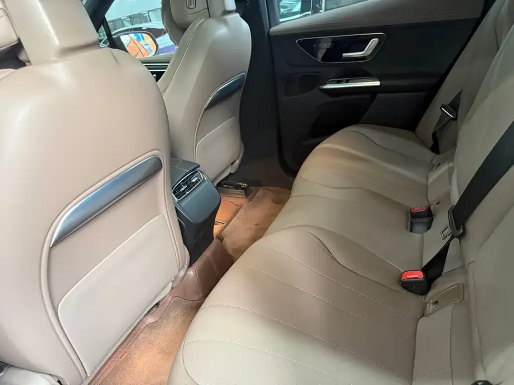 Mercedes-Benz EQE SUV — фото 3