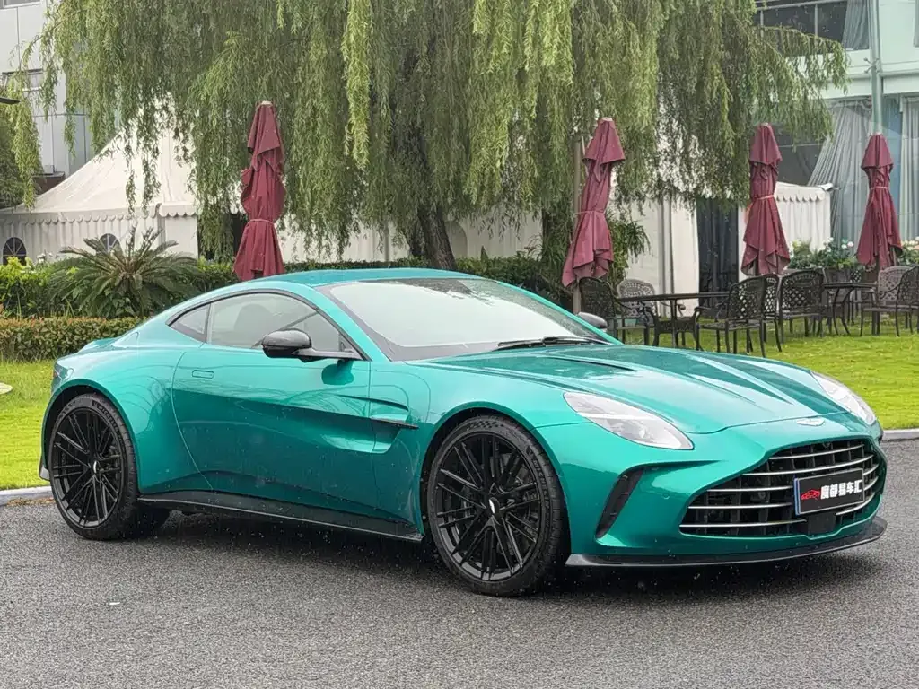 Aston Martin V8 Vantage 2025 из CN, фото 9