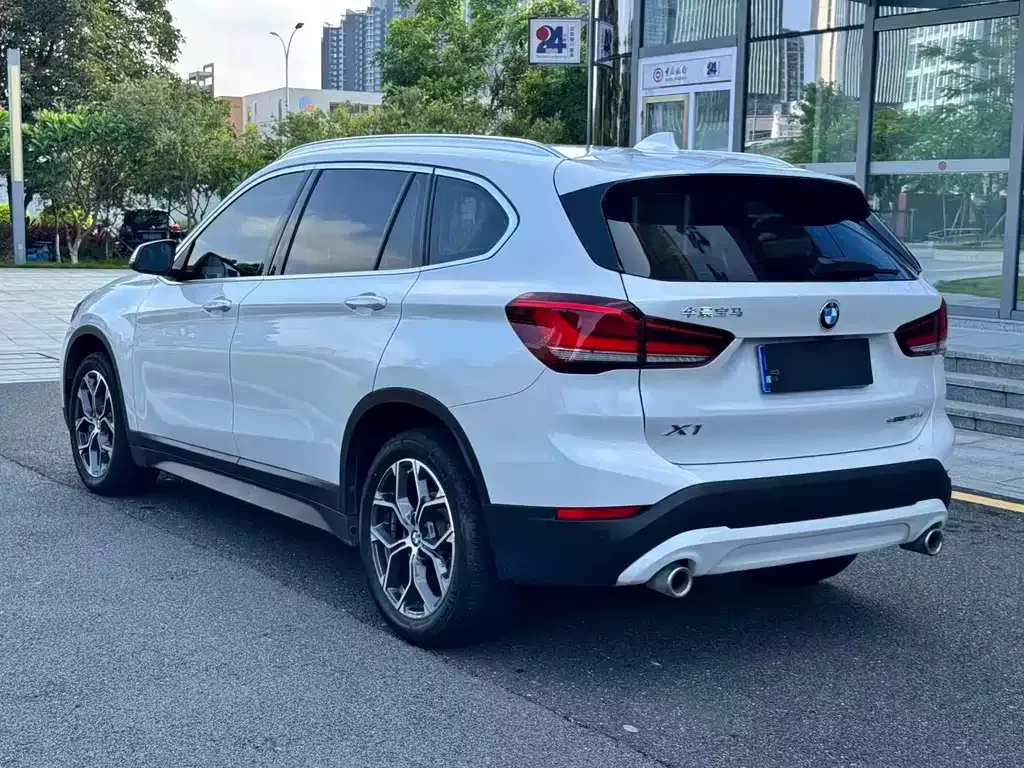 BMW X1 — фото 6