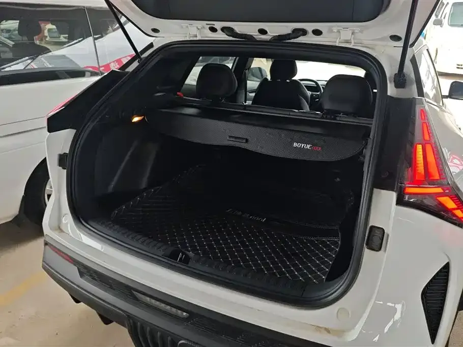 Geely Boyue 2024 из CN, фото 3